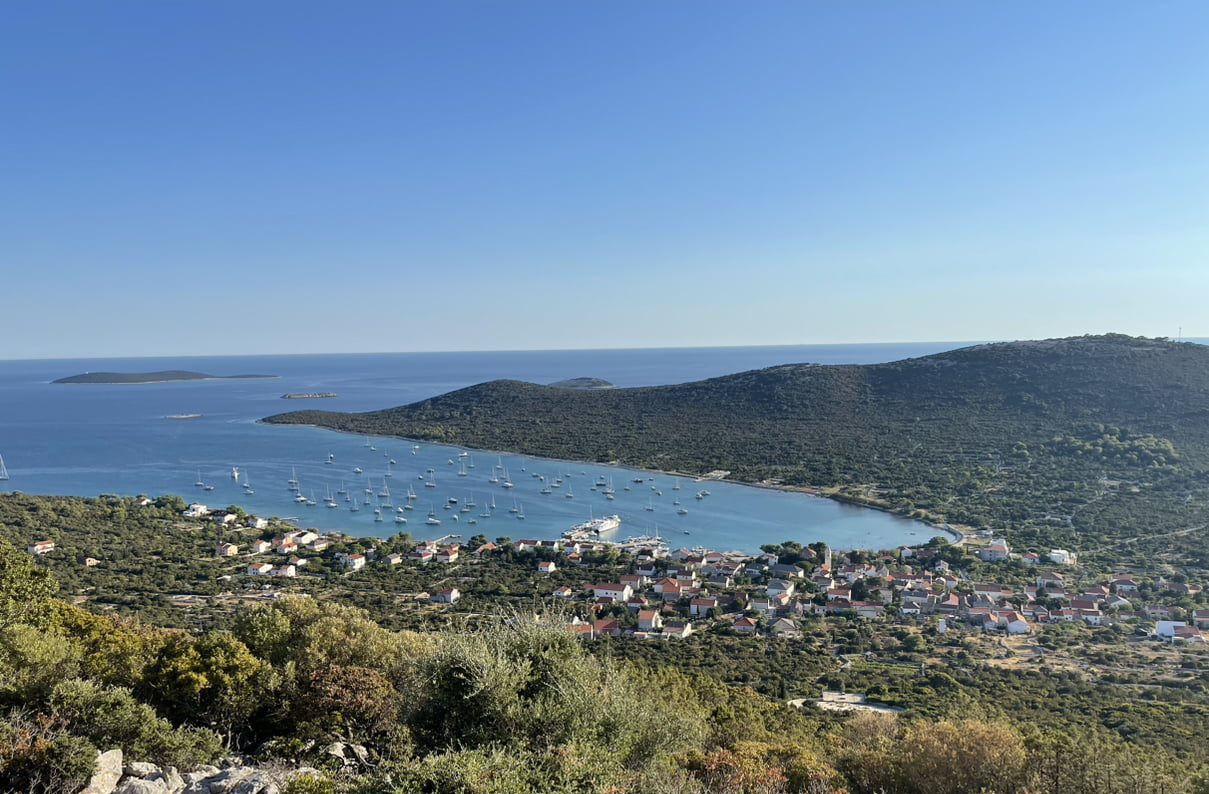 otok-ist-naslovna
