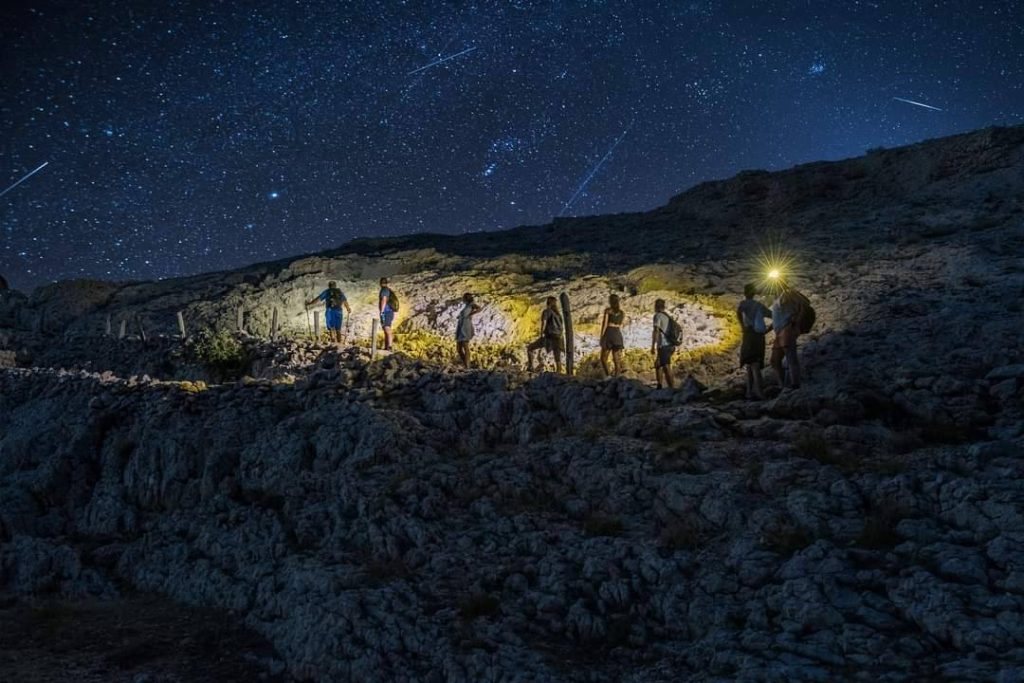 hiking-nocni