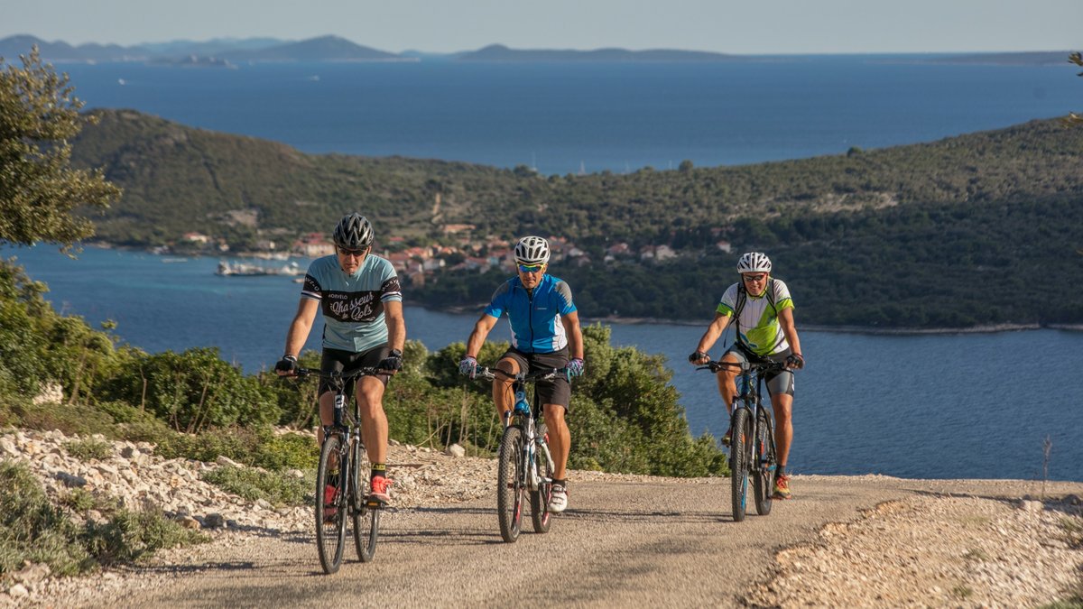 Hrvoje-Serdar-losinj-outdoor