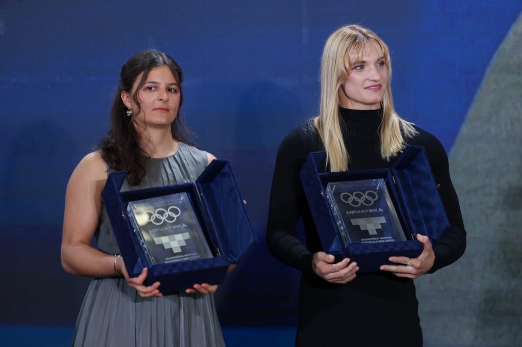 zrinka-ljutic-lara-cvjetko-veliki-dan