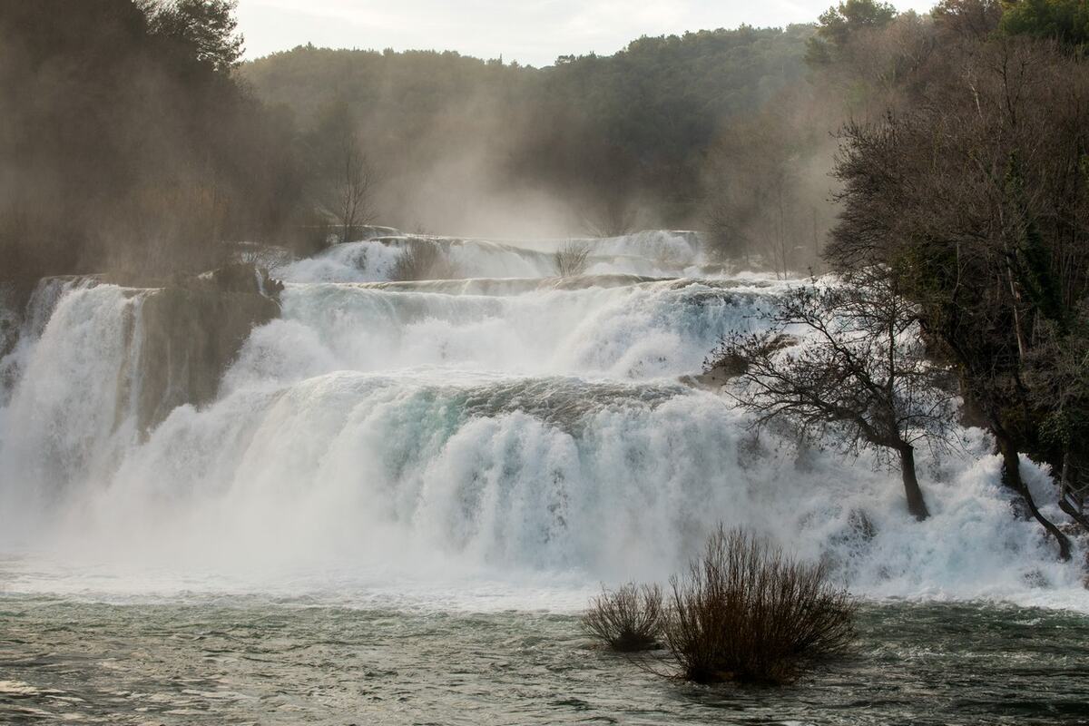 Skradinski-buk-green-eye