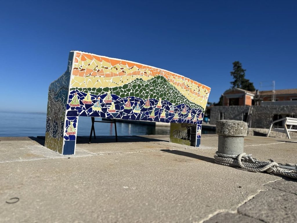 mozaik klupe na ugljanu 1